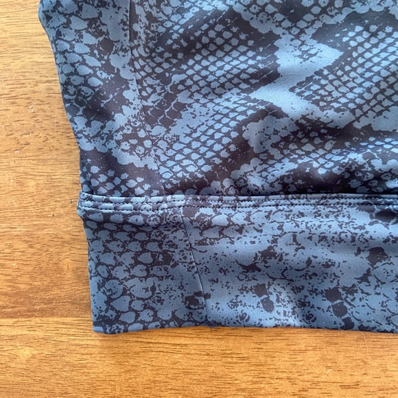Charcoal Grey Snake-Print Sport Tank Top - Picture 4 of 6